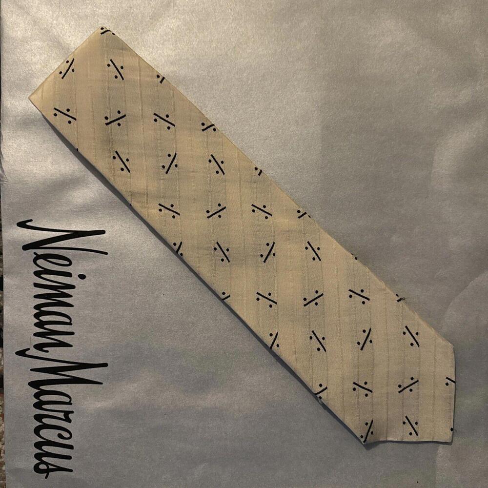 Giorgio Armani Made In Italy Gild Men's Neck Tie